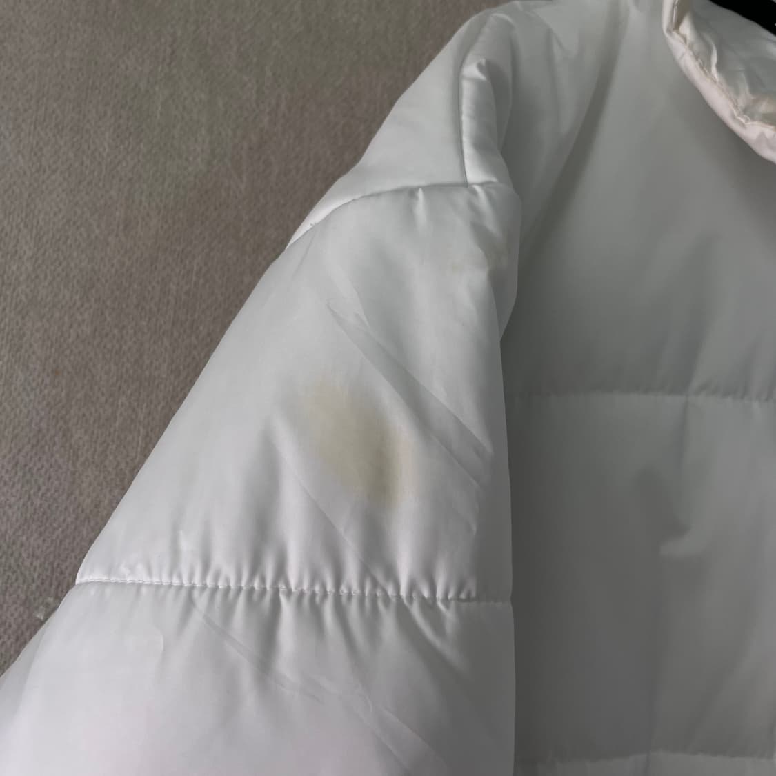 W 100 나이키 신형 백스우시 화이트 푸퍼 패딩 상품이미지5