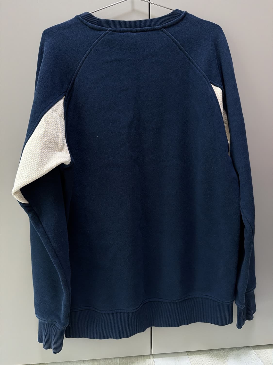 아디다스 맨투맨 상품이미지2