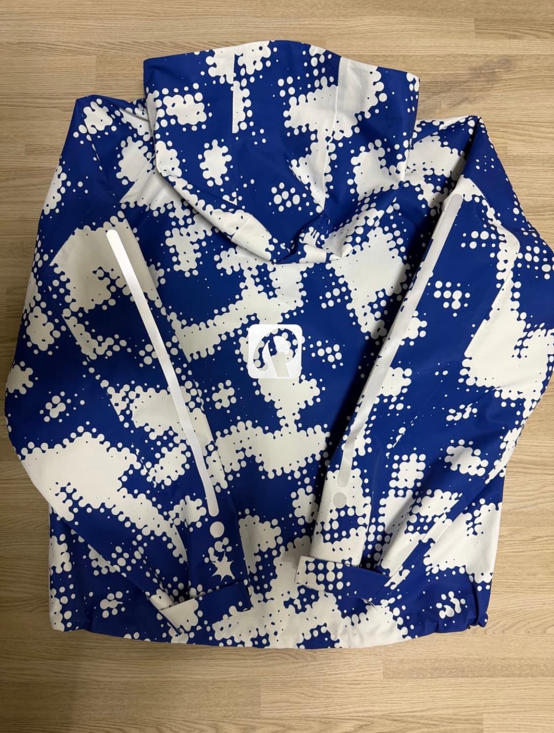 Protect.Idn 바람막이 새상품 M 상품이미지3