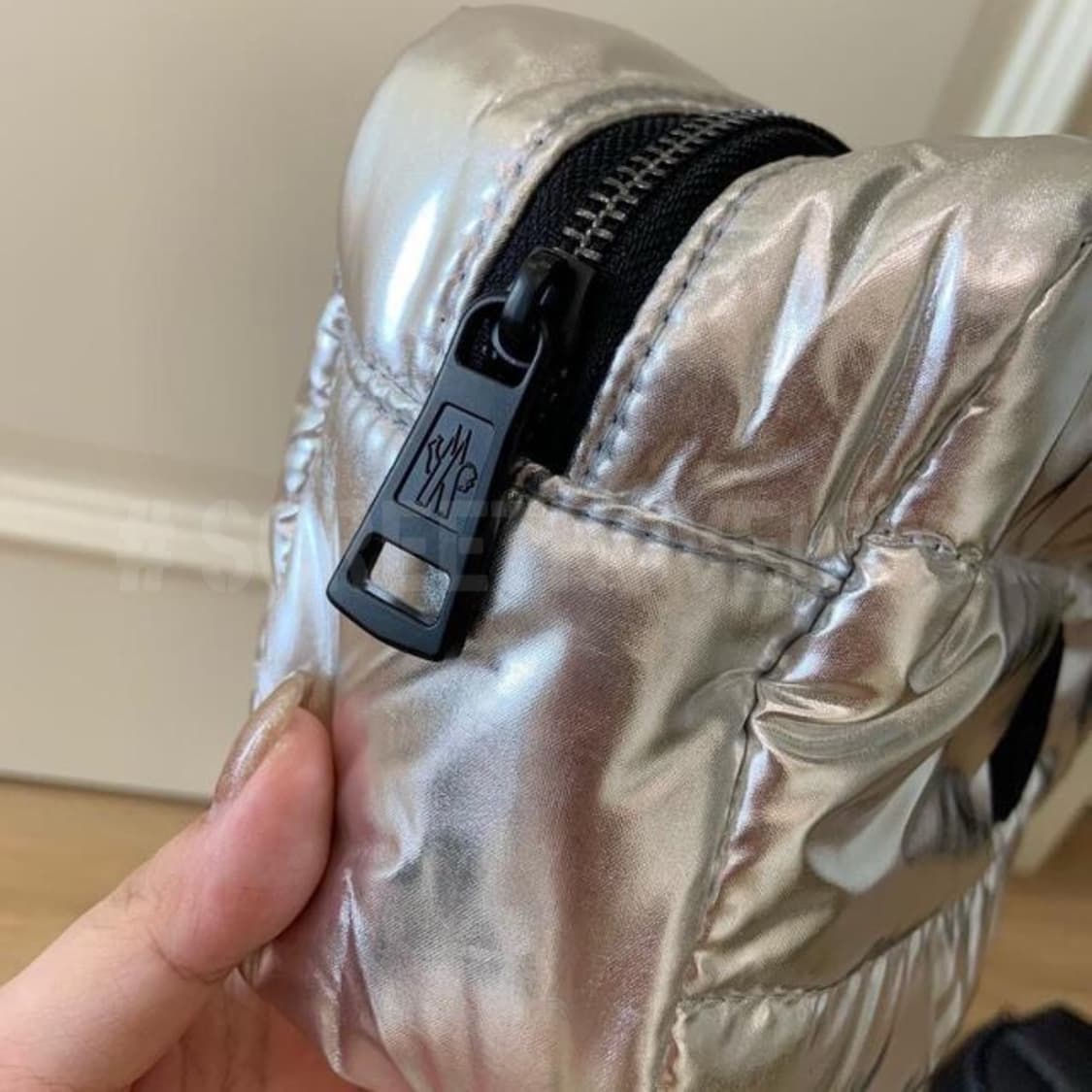  몽클레어 패딩파우치 골프파우치 퀄팅파우치 실버 상품이미지10