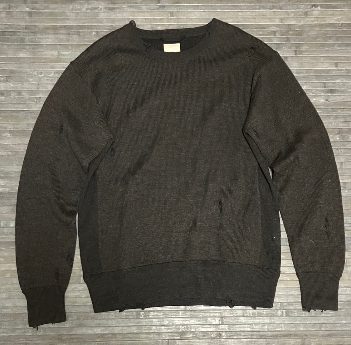 Distressed black grunge knit 상품이미지1