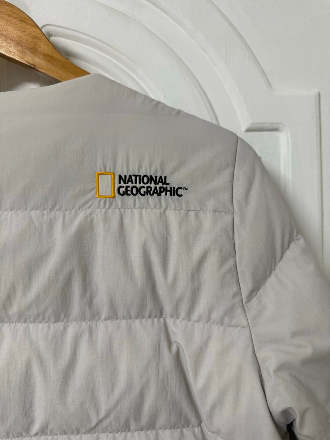 90 S사이즈 여성 내셔널지오그래픽 경량패딩  상품이미지5