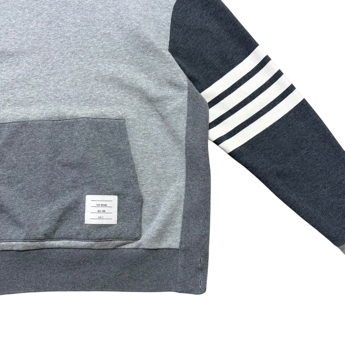 톰브라운 사선완장 후드티 상품이미지4