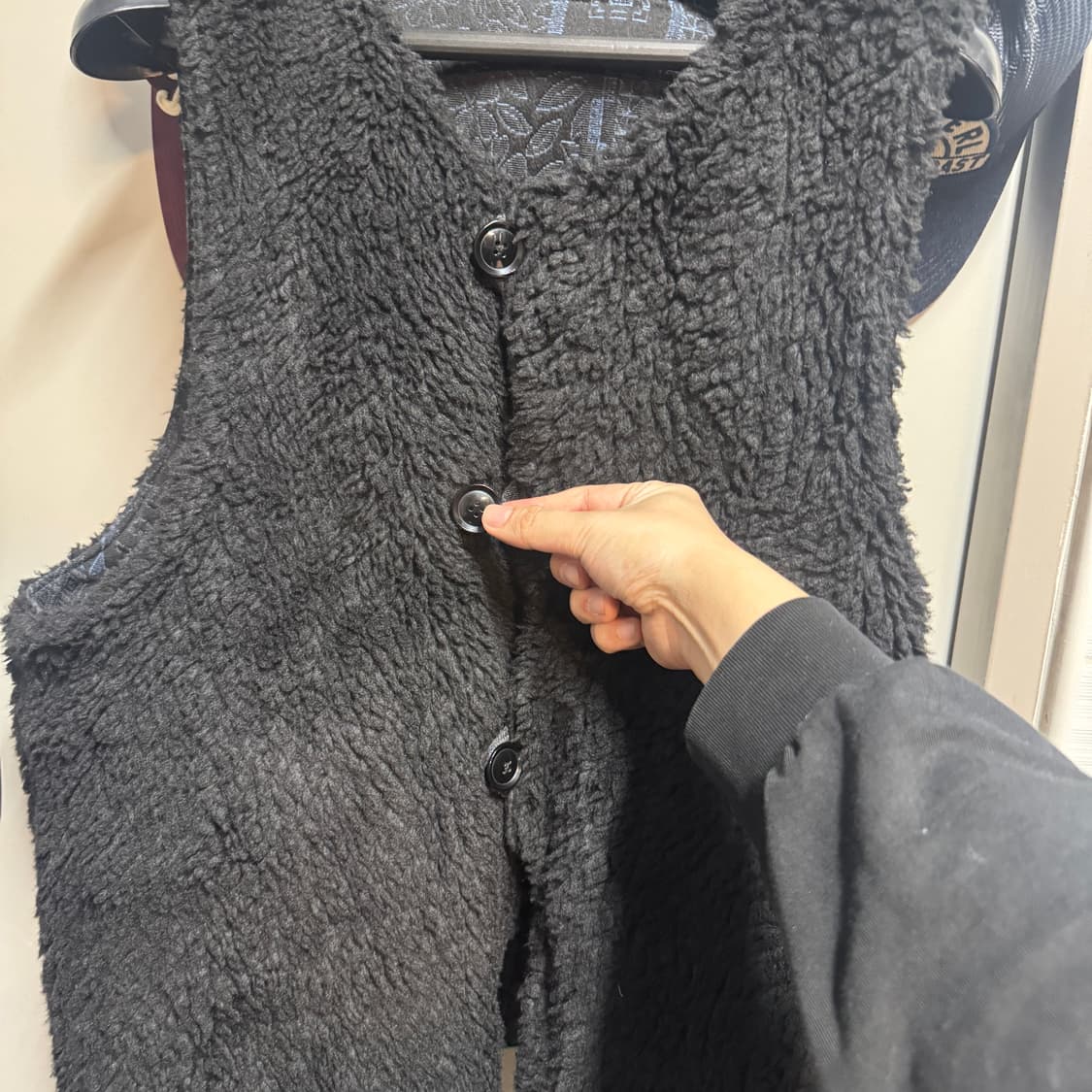 L)엔지니어드 가먼츠 자카드 오버 베스트 blk/blue 상품이미지7