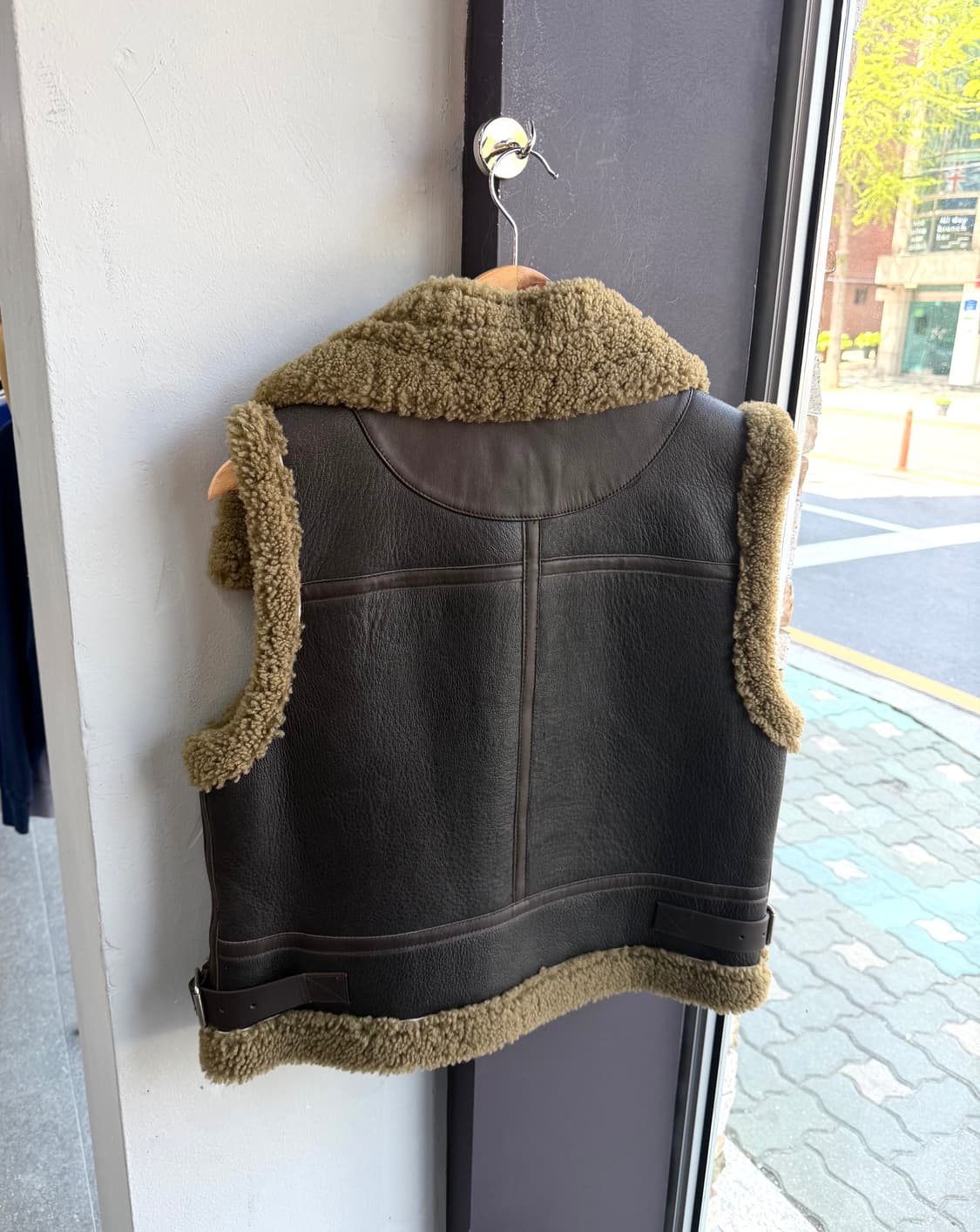 2/ 산드로 무스탕 레더 베스트 자켓 상품이미지7