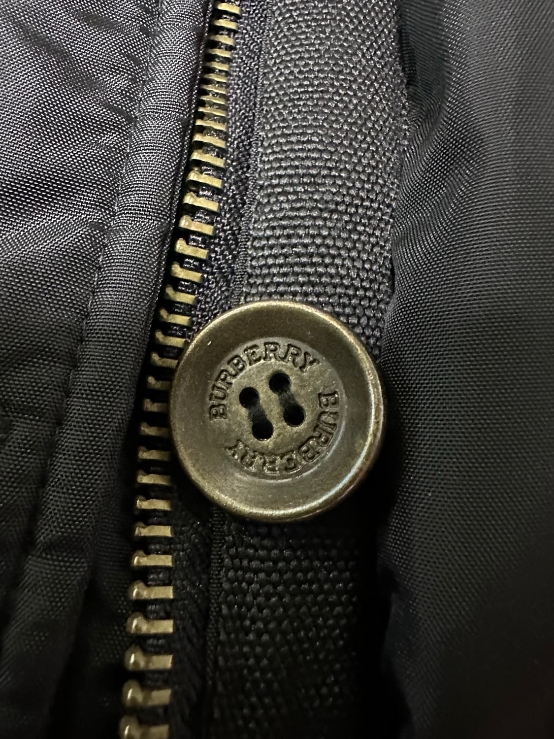 버버리 블랙 후드 패딩 점퍼 상품이미지8