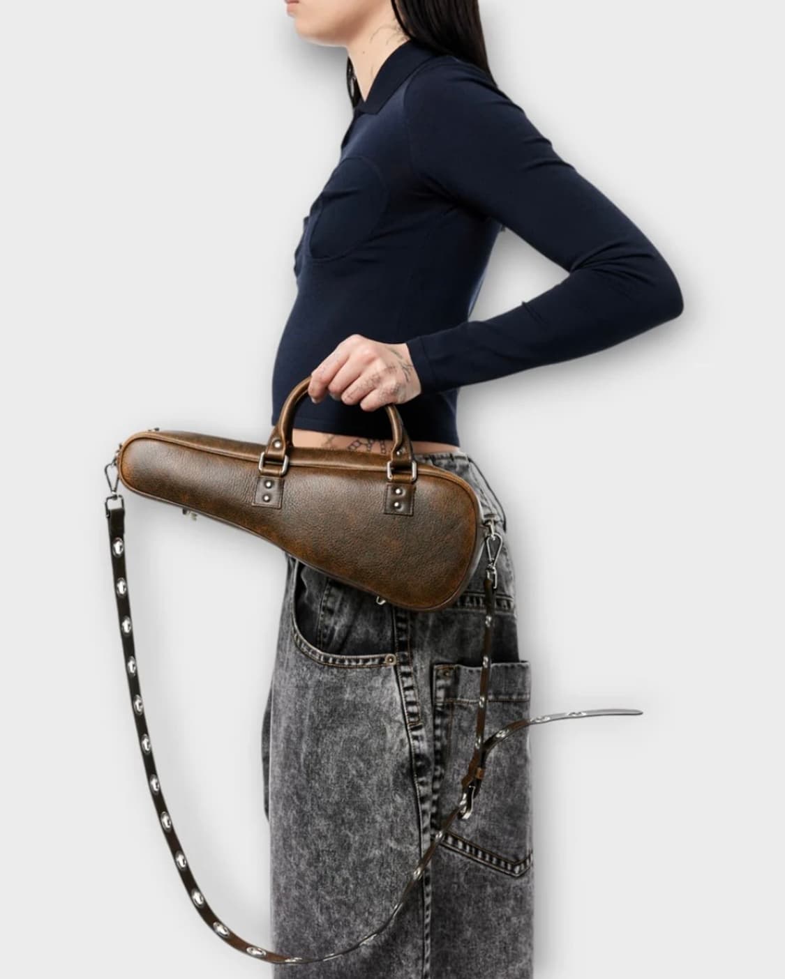 Vaquera 바퀘라 바이올린 숄더백 다크 브라운 상품이미지4