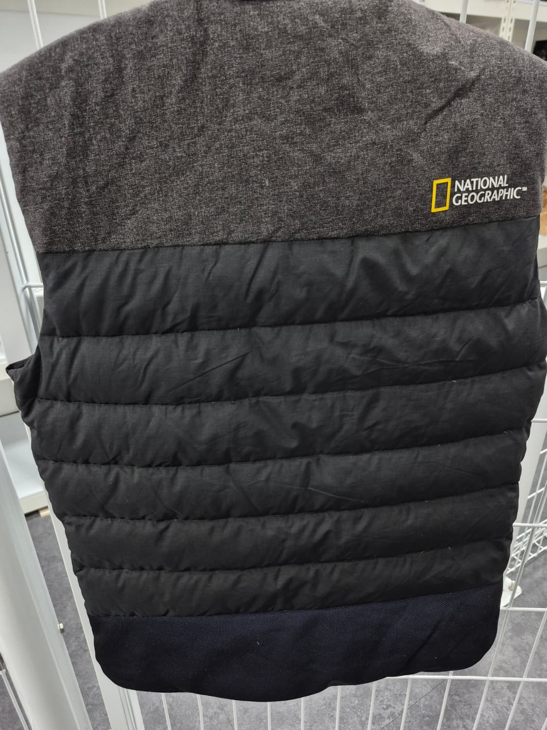 네셔널지오그래픽 정품 구스경량조끼패딩 95사이즈 실사이즈 100 팝니다 상품이미지3