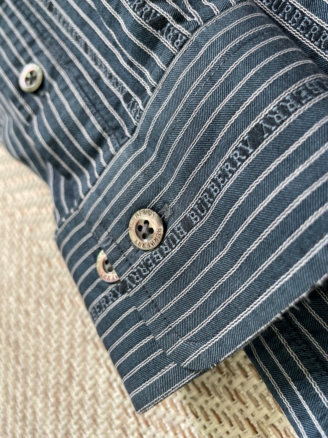 버버리 런던 스트라이프 버튼다운 셔츠 상품이미지2