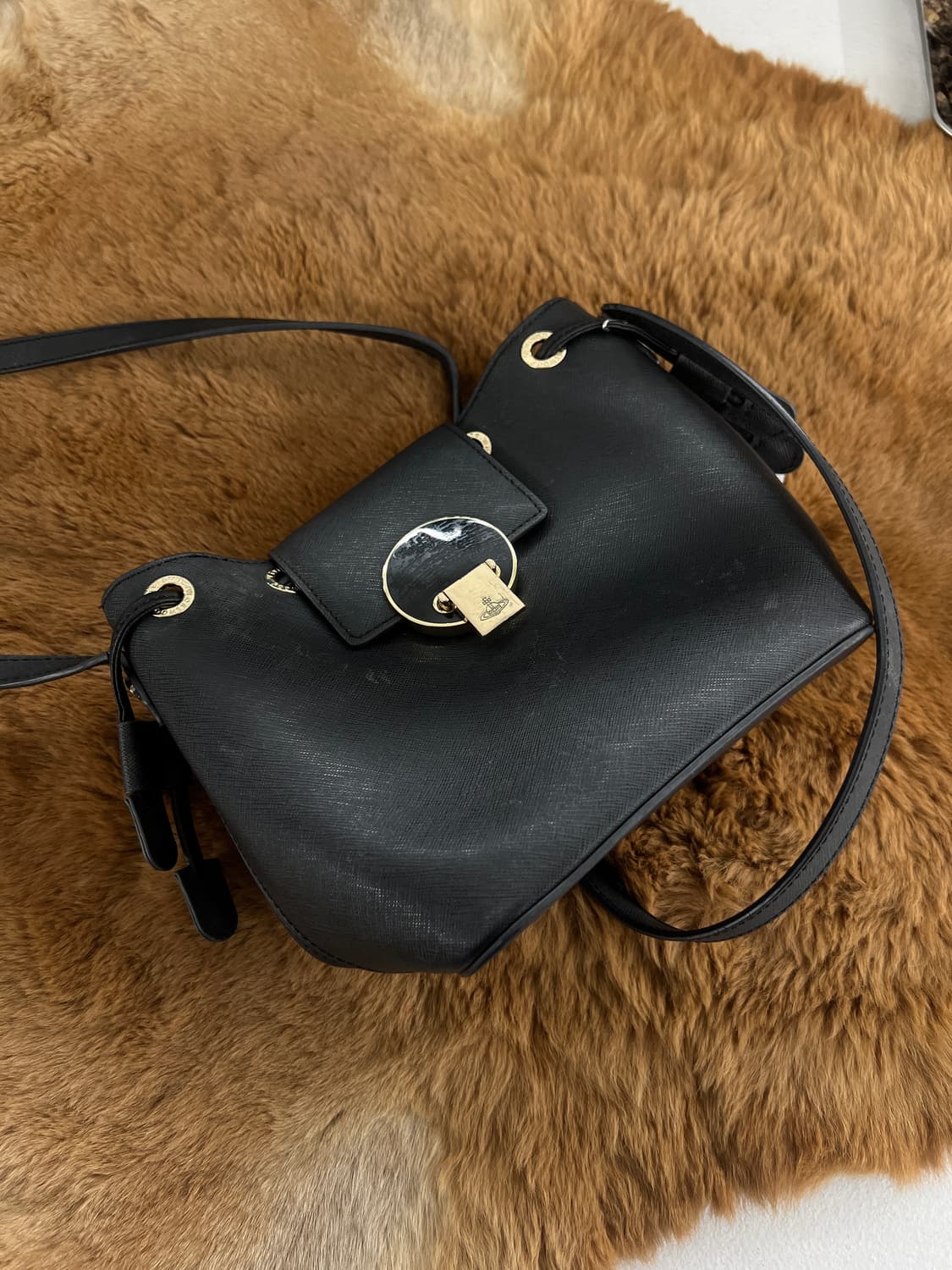 비비안웨스트우드 사피아노 버킷백 미니 상품이미지1