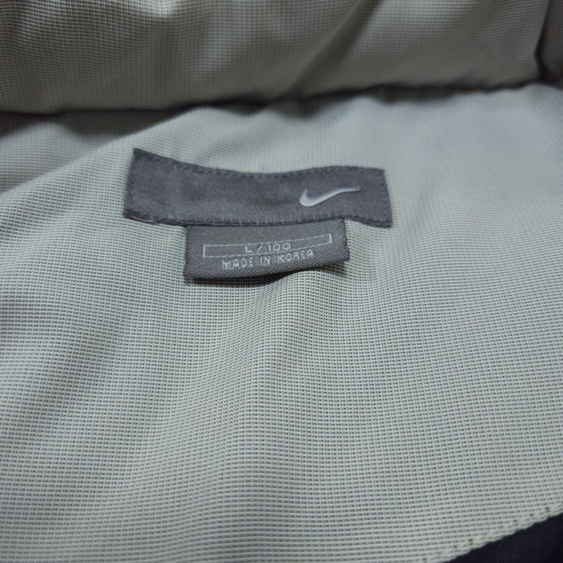 바배) 나이키 올드스쿨 00s 오트밀베이지 뉴챔프 스우시 패딩 상품이미지4