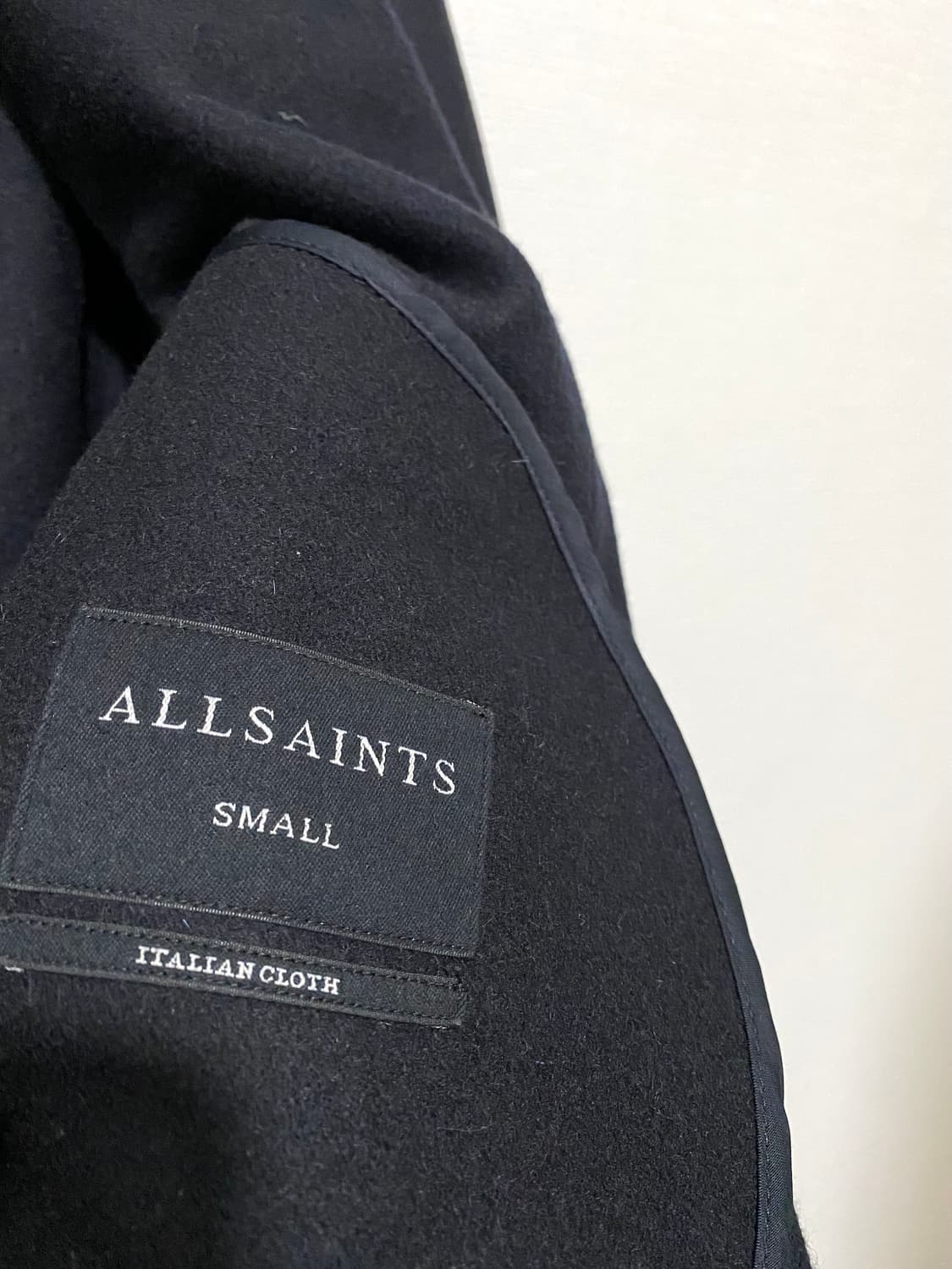 올세인츠 바운드 네시 블랙 코트 상품이미지3