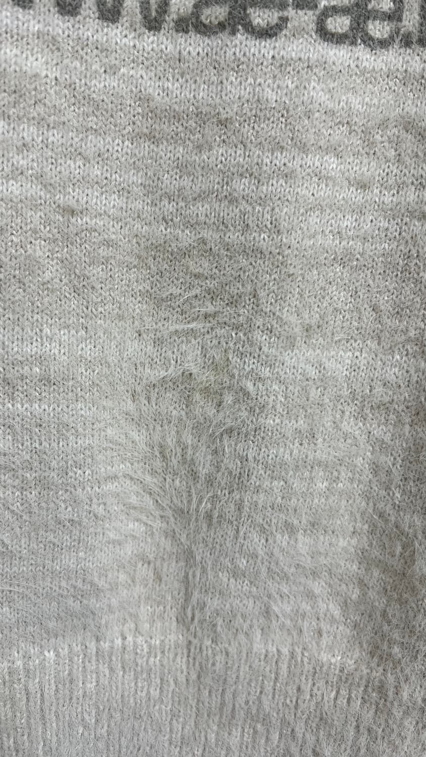 에이이에이이 aeae  로고 크롭 헤어리 니트 아이보리 상품이미지5