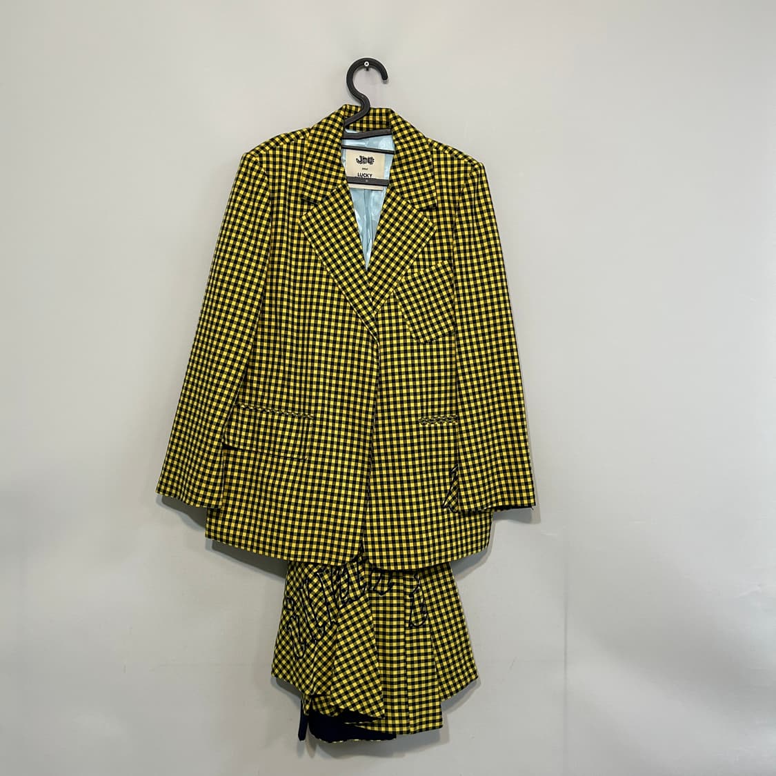 럭키슈에뜨 20SS 셋업 자켓 + 치마 38사이즈 상품이미지1