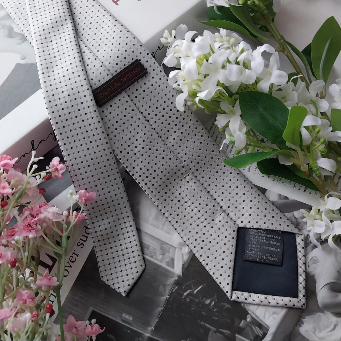 저널웍스 실크 라이트그레이 도트 넥타이 6.8cm A+등급 K1460
 상품이미지5