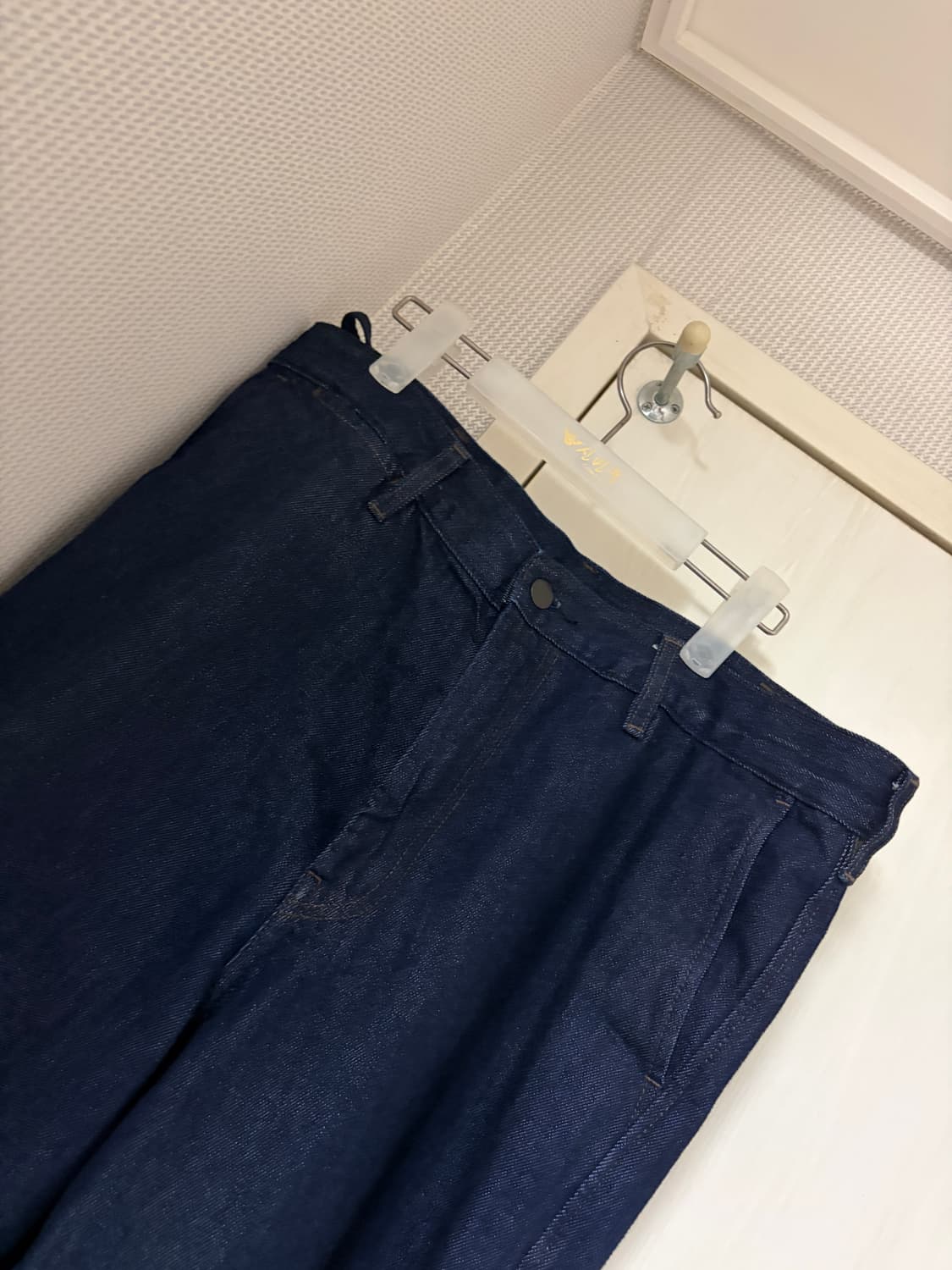 유니클로 와이드 테이퍼드 진 상품이미지2