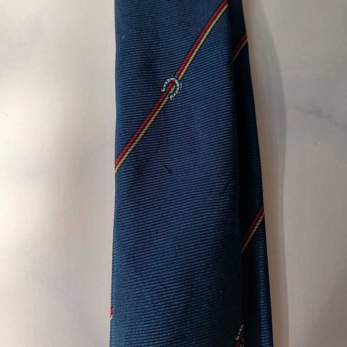 랑방 실크 네이비 스트라이프 넥타이 9cm B등급 A19240
 상품이미지9