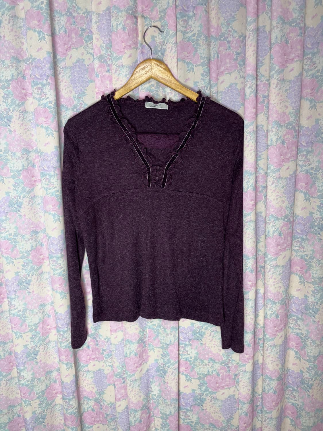 자주 프릴 넥라인 티셔츠 상품이미지6