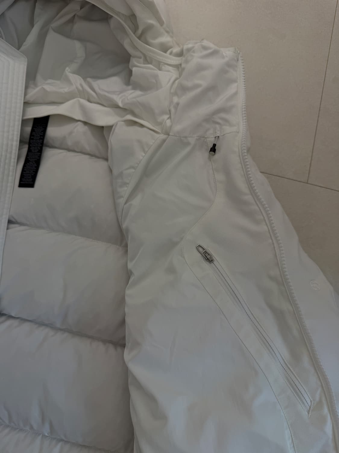 Lululemon 룰루레몬 원더 퍼프 600 다운 필 재킷 상품이미지8