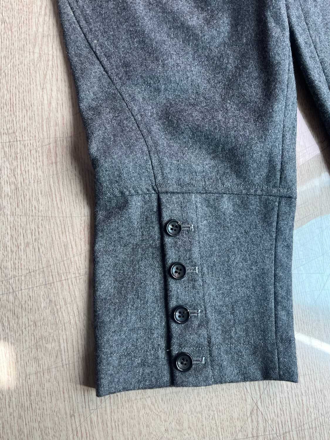 s 꼼데가르송 헴 포버튼 시그니처 팬츠 상품이미지2