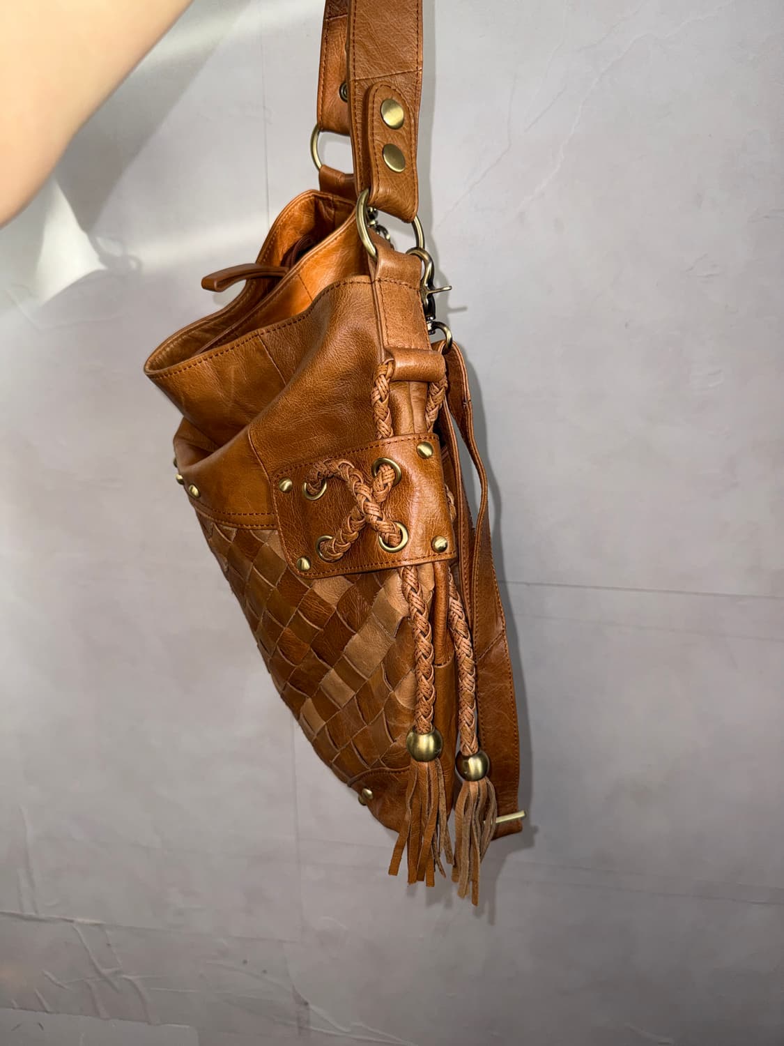 Camel brown woven stud punching 투웨이백 상품이미지4