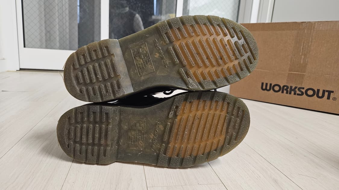 닥터마틴 1460 UK4 시그니처 스무스 블랙 상품이미지7