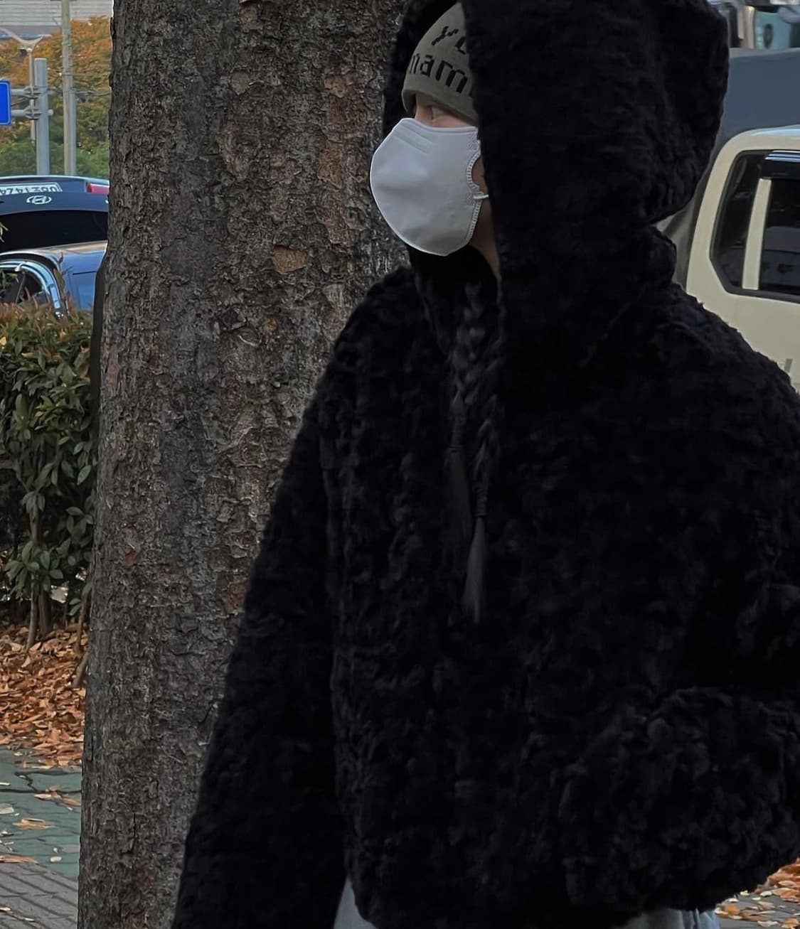 트리밍버드 후디 퍼 크롭 블랙 상품이미지1