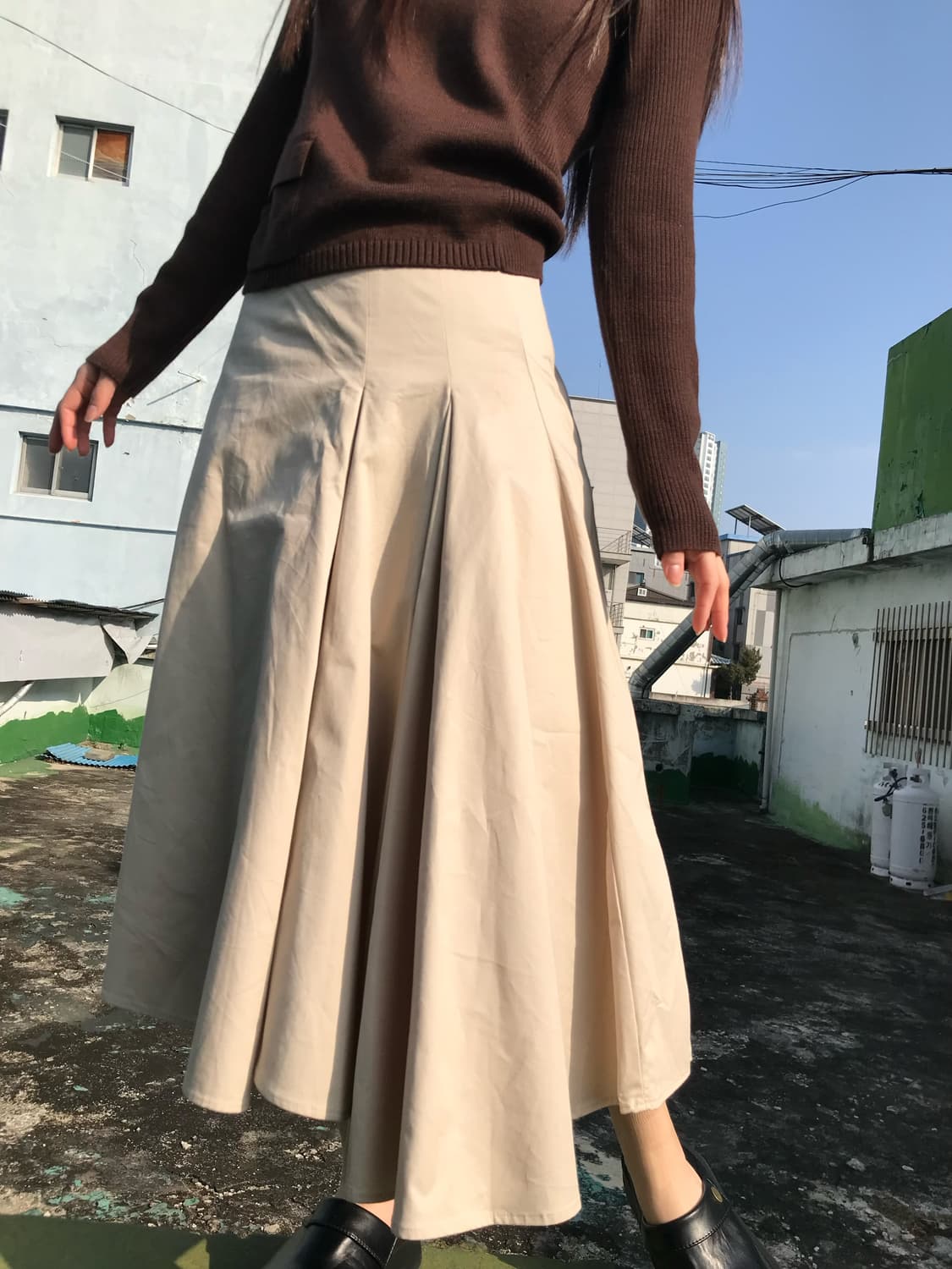 반틈 아이보리 스커트  상품이미지2