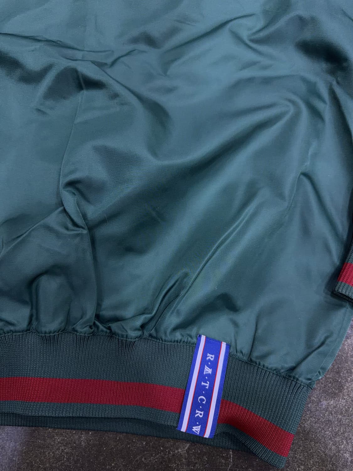 로맨틱크라운 RC 배색 나일론 웜업 티셔츠 L 상품이미지5