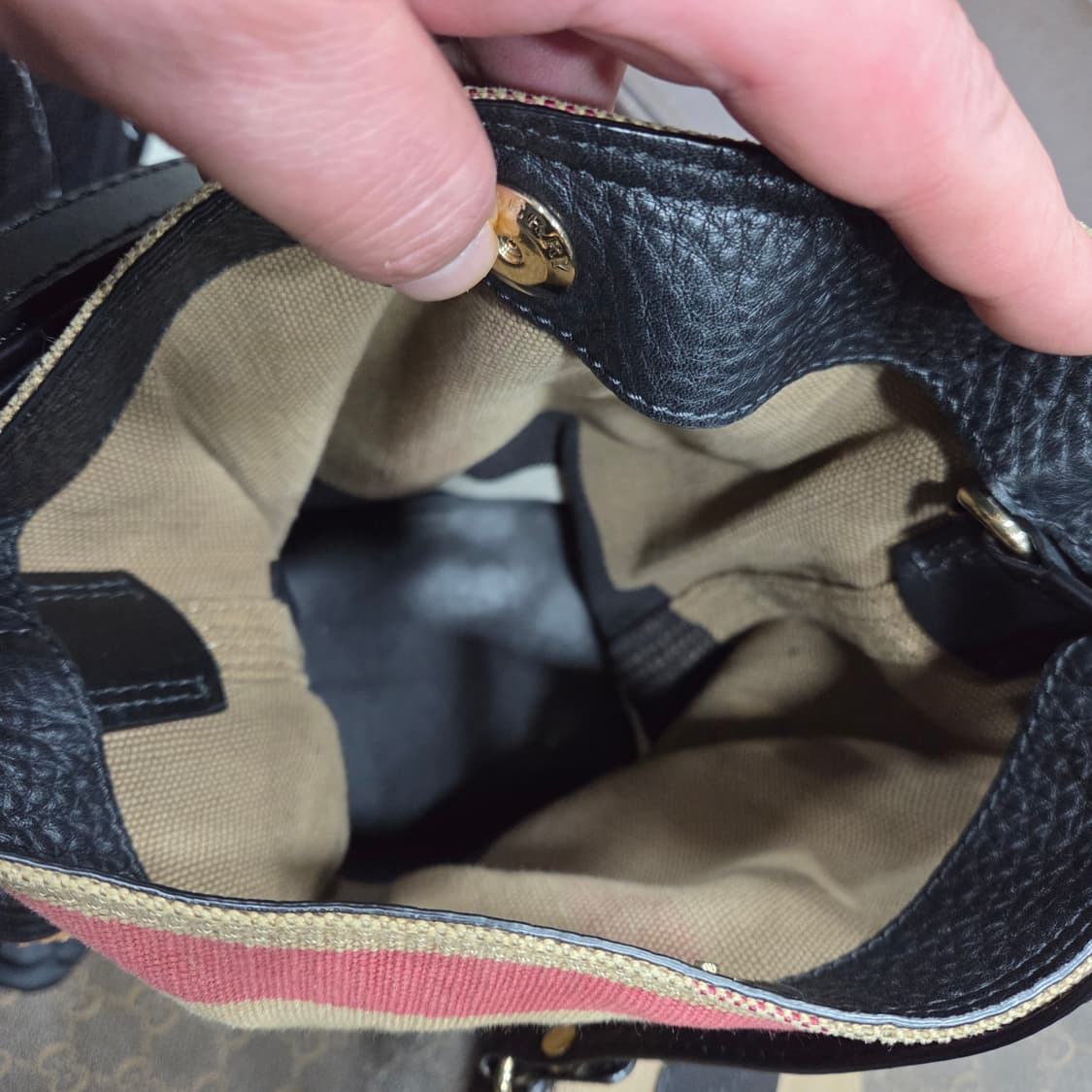 버버리 캔버스 호보백 상품이미지5