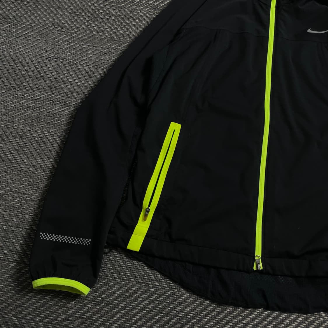 나이키 스카치로고 러닝 트랙 형광 집업 자켓o 4709 상품이미지2