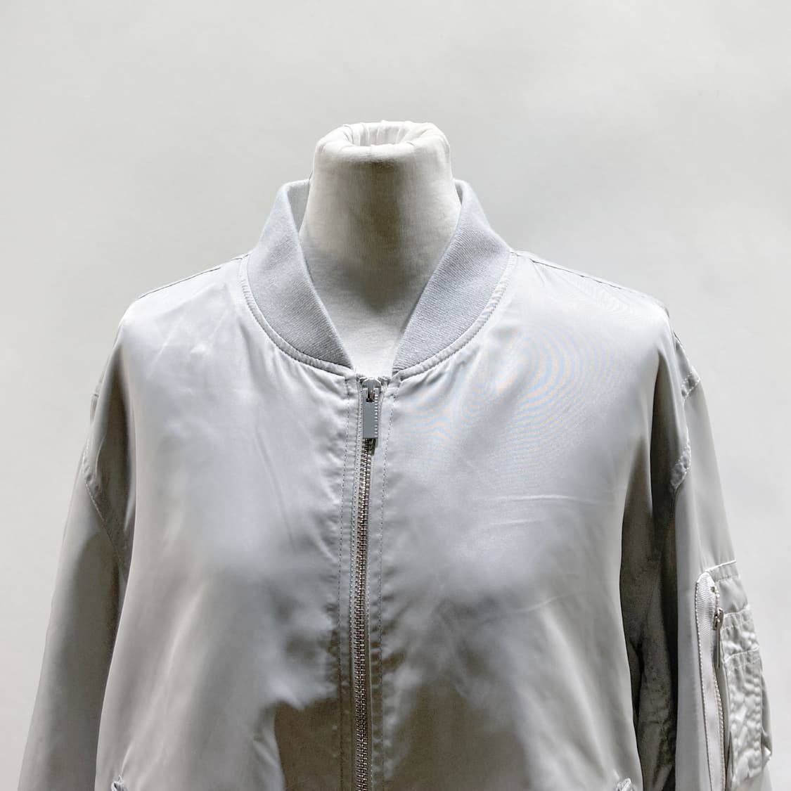 칼라거펠트 2023 여성항공점퍼 블루종 77  상품이미지2