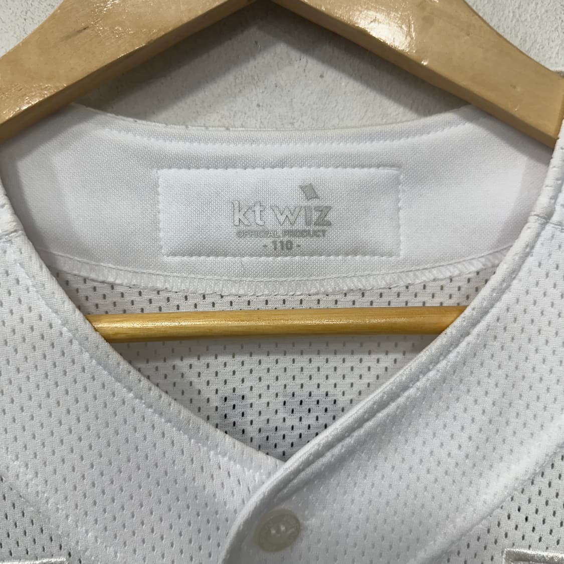 KT위즈 어센틱 유한준 유니폼 상품이미지3