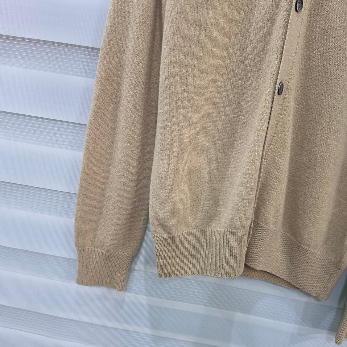 꼼데가르송 플레이 화이트 하트 와펜 울 가디건- L 상품이미지3