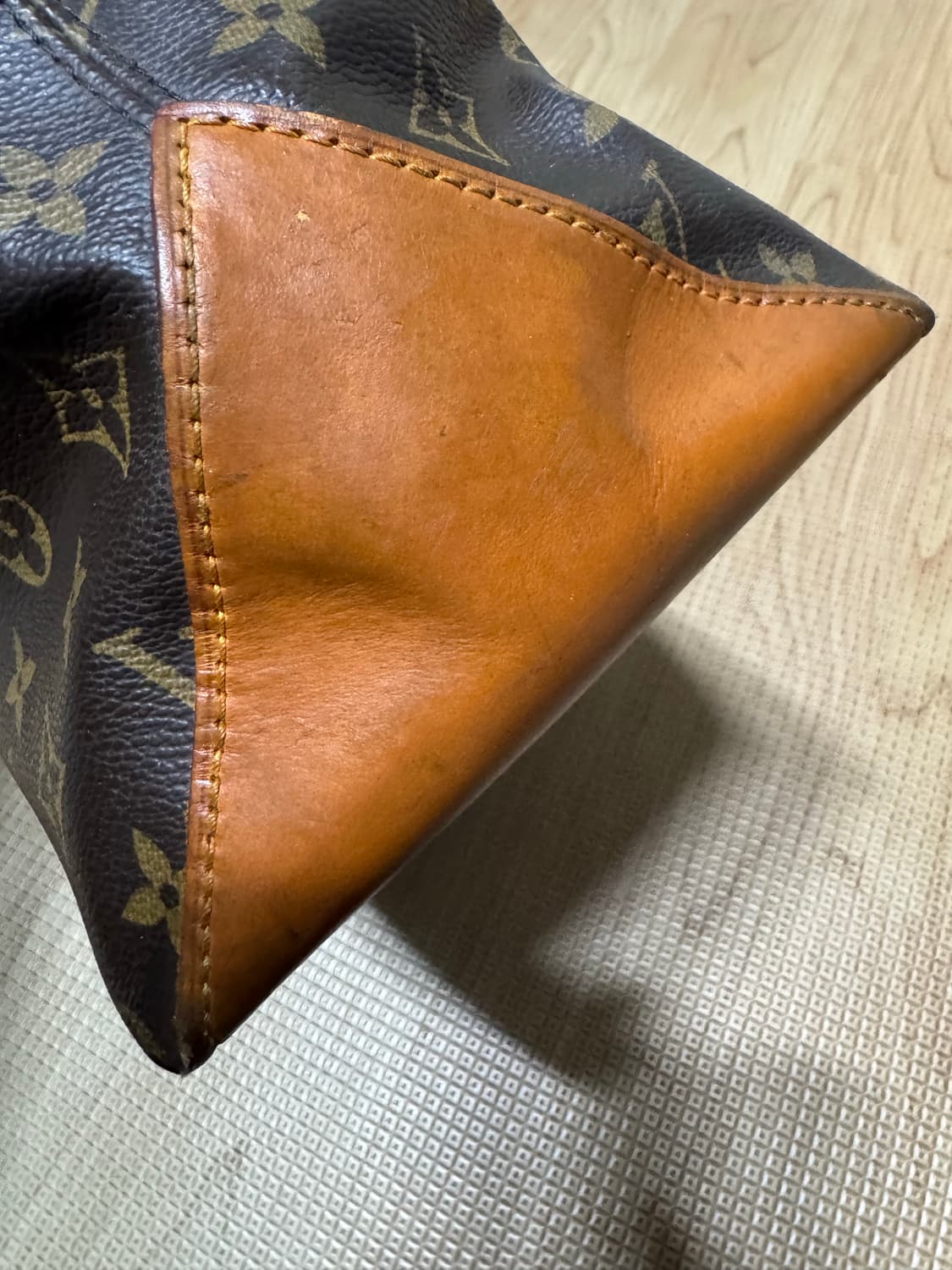 루이비통 모노그램 카바스 메조 숄더백 상품이미지6