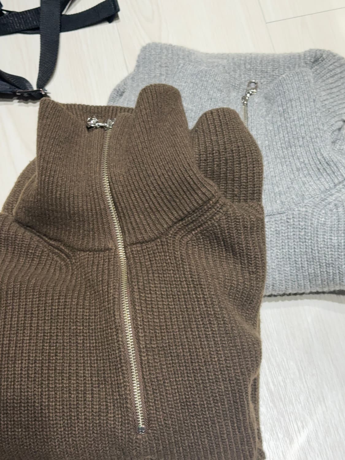 벨리에 하프 집업 니트 상품이미지2