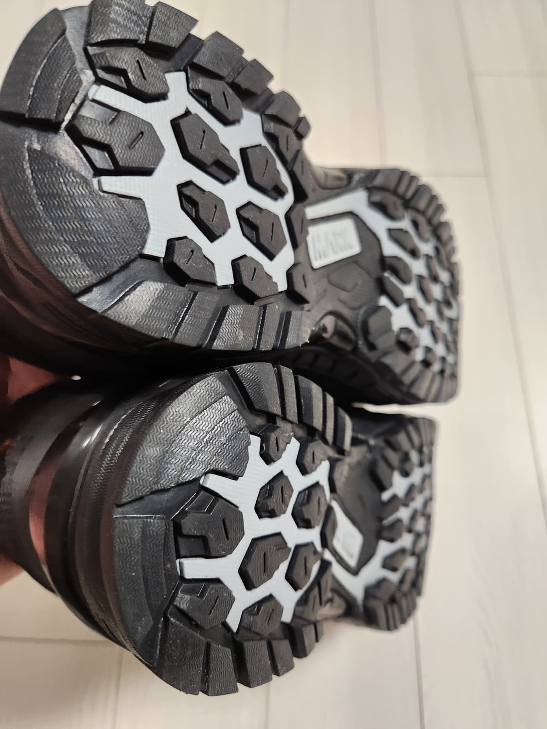 택 새상품)티뷰크 프리 락 다이얼 안전화 MS-4712F 사이즈260

 상품이미지5