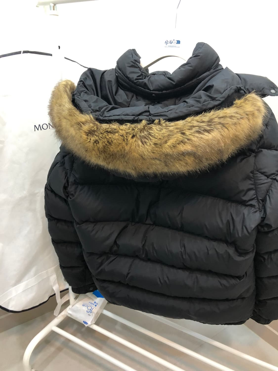 몽클레어 마야프 백화점판 상품이미지2