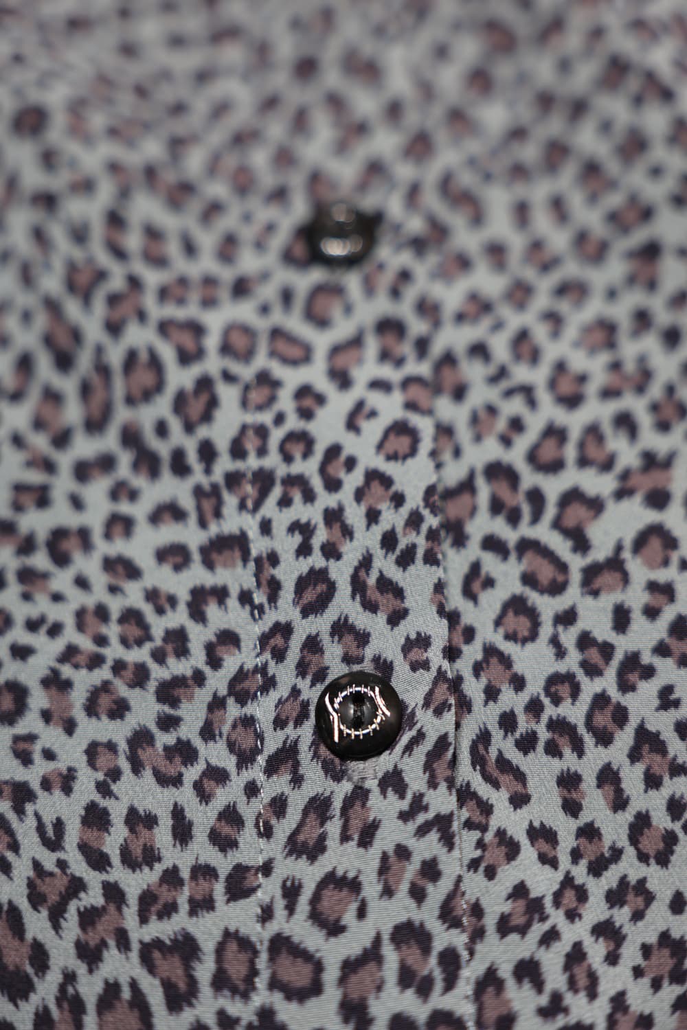 [JPN] Grey Leopard Pattern Shirt 상품이미지2