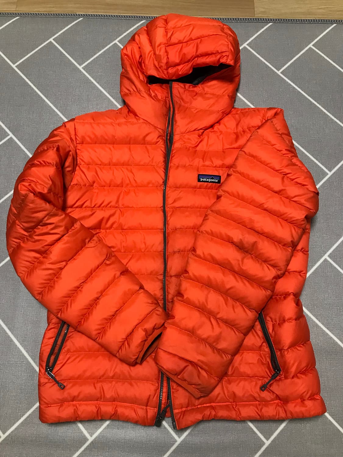 파타고니아 다운패딩  상품이미지5