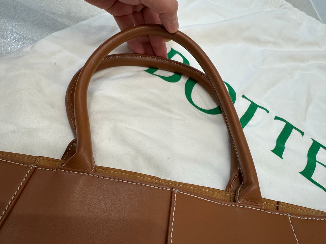 (미사용) 보테가베네타 아르코 토트백 라지 상품이미지9