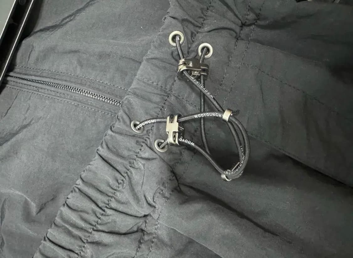 우영미 25ss 블랙 나일론 셋업 (48, 46) 상품이미지7