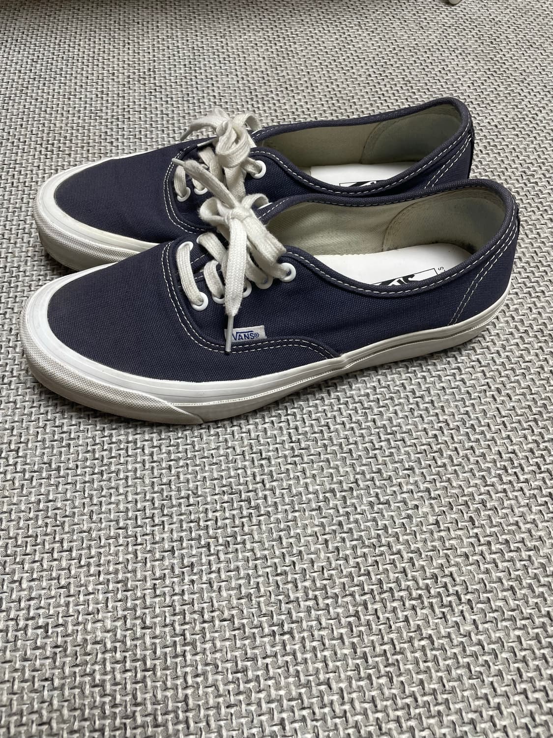 반스 볼트 어센틱 네이비 270 상품이미지1