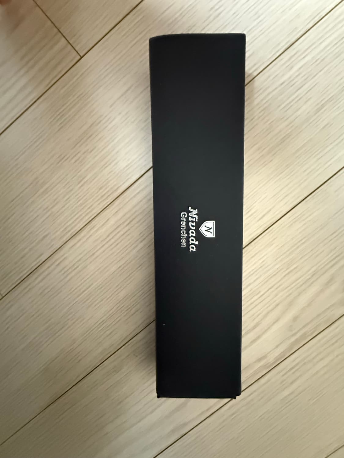 니바다그렌첸 F77운석다이얼 스틸 팝니다 상품이미지5