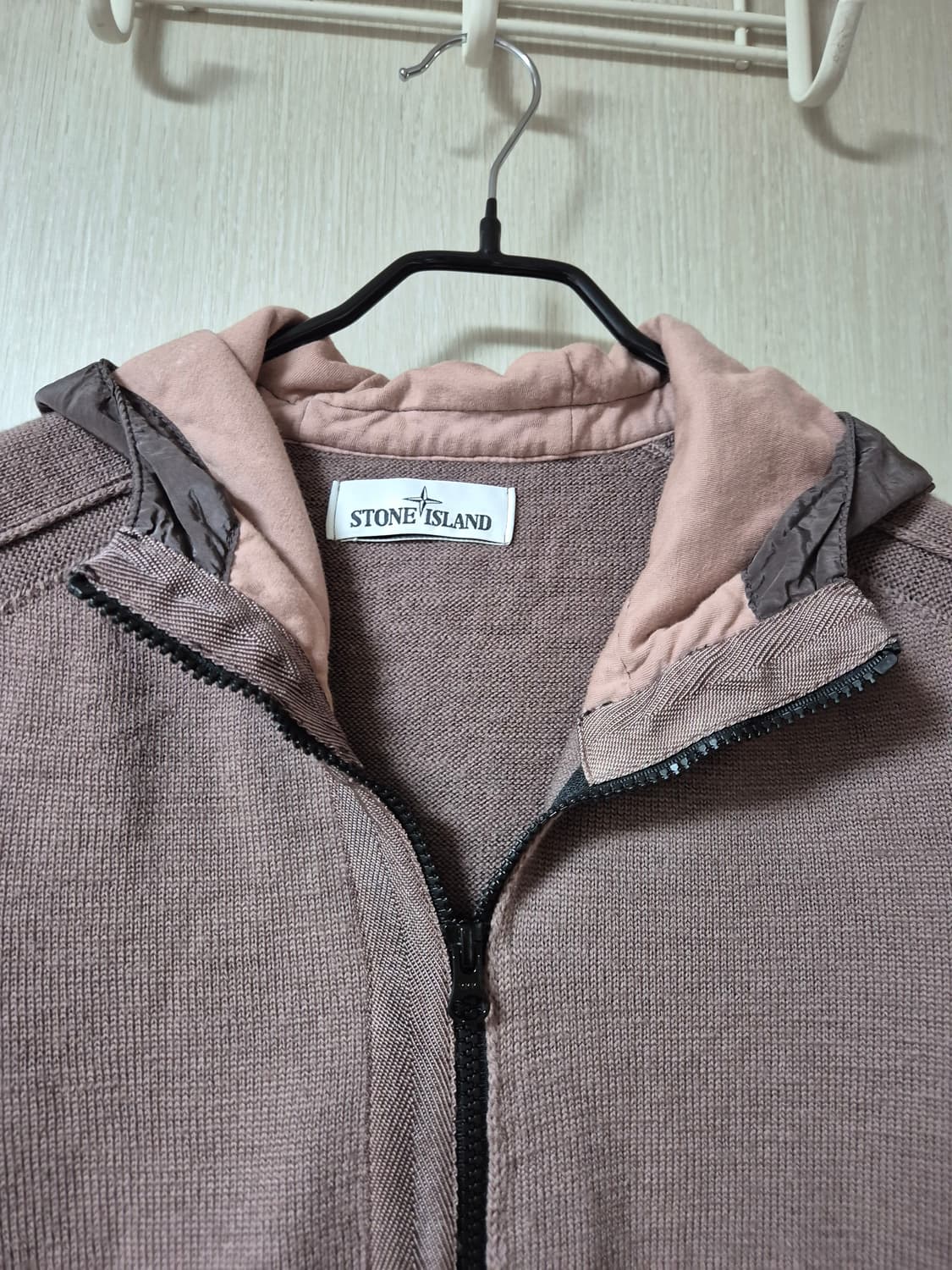 (정품) 스톤아일랜드 와펜 나일론 배색 울니트 후드집업 상품이미지4