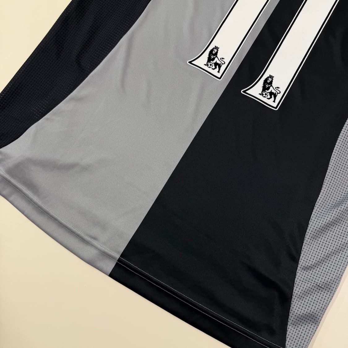 12-13 토트넘 써드 베일 유니폼 상품이미지3