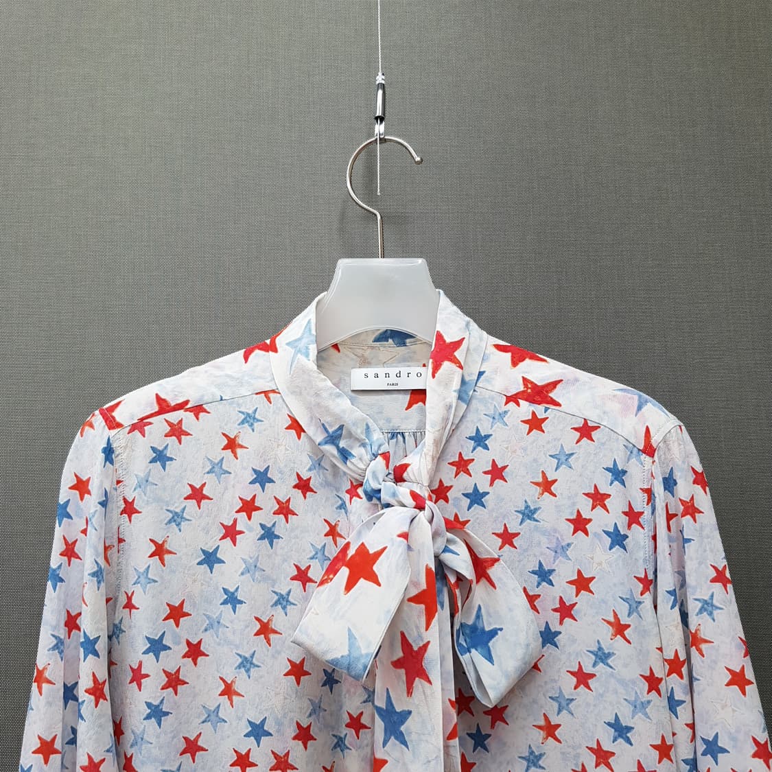 산드로 스타 패턴 실크 리본 블라우스 1사이즈 상품이미지3