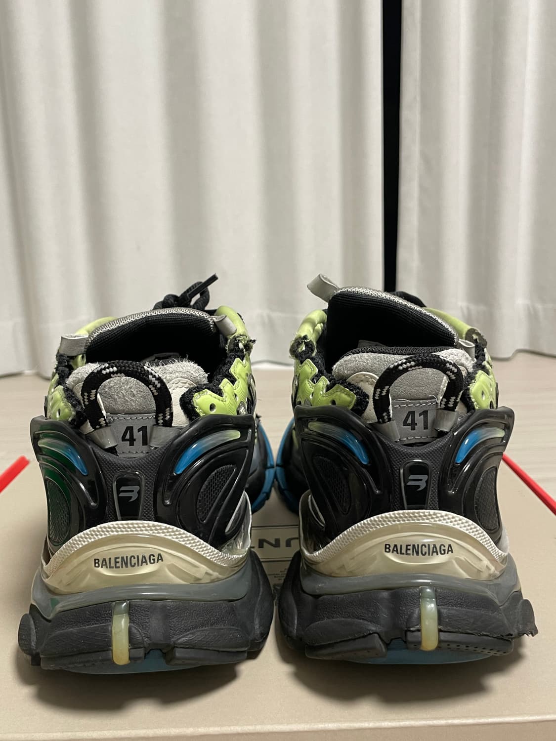 [41] 발렌시아가 러너 그레이 그린 블루 상품이미지2