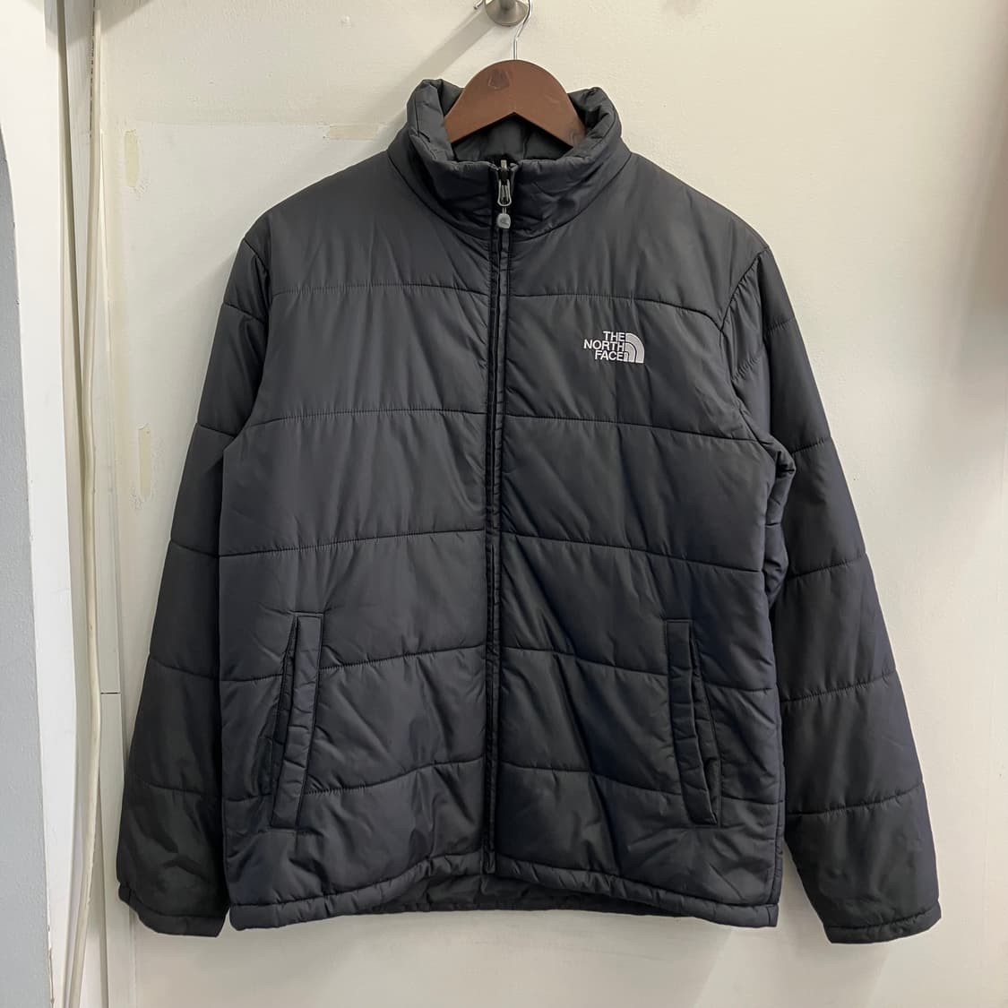 N229 노스페이스 경량패딩 그레이 상품이미지1