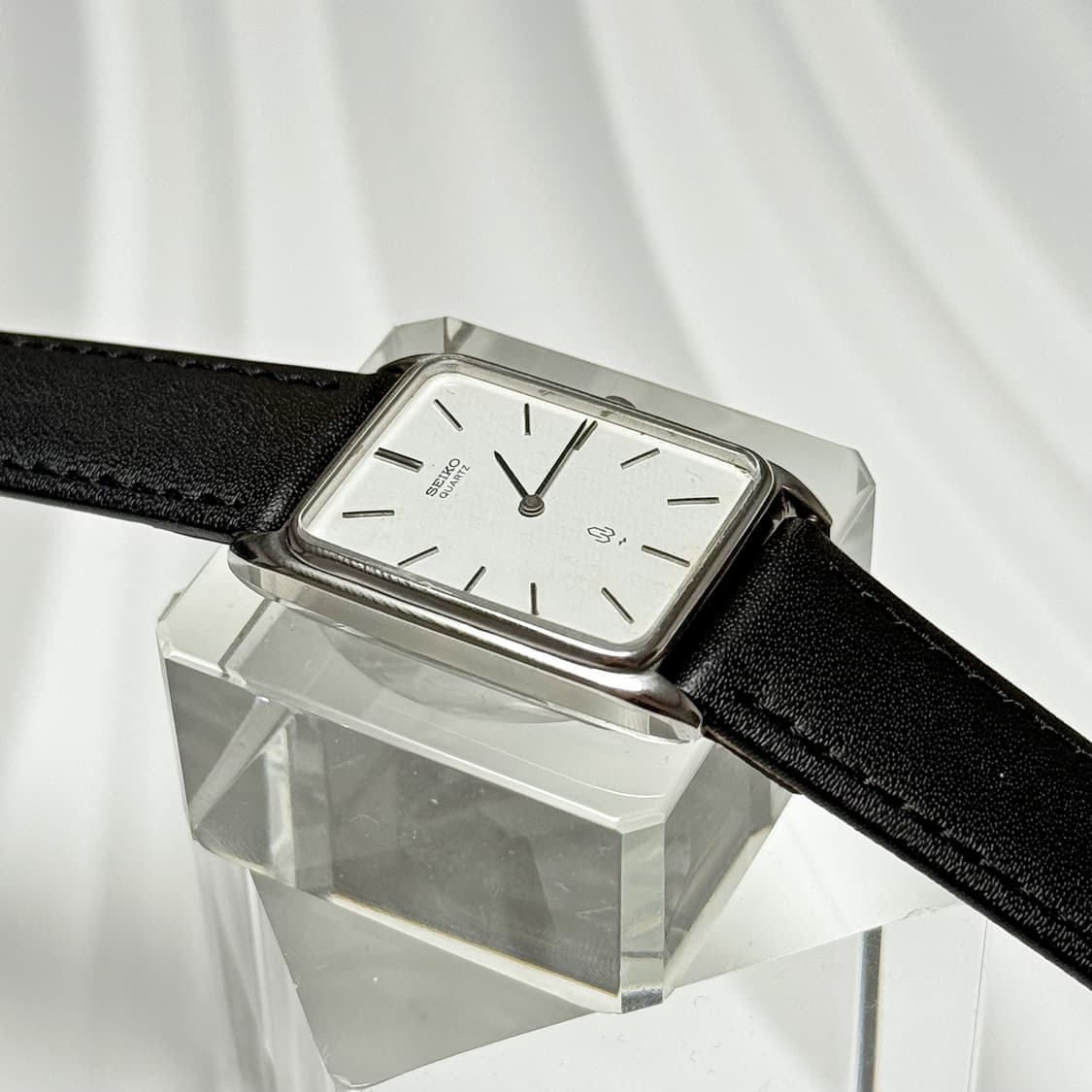 80's90's 세이코 빈티지 쿼츠 탱크 미니멀 워치 상품이미지8